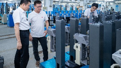 靈科超聲波焊接在汽車頂棚焊接中的核心優勢