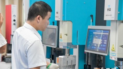 明惠超聲波焊接機換能器松動難題？靈科超聲波“四步法”精準解決！